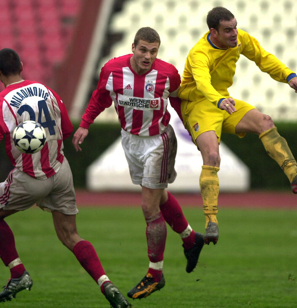 Nemanja Vidić u dresu Crvene zvezde