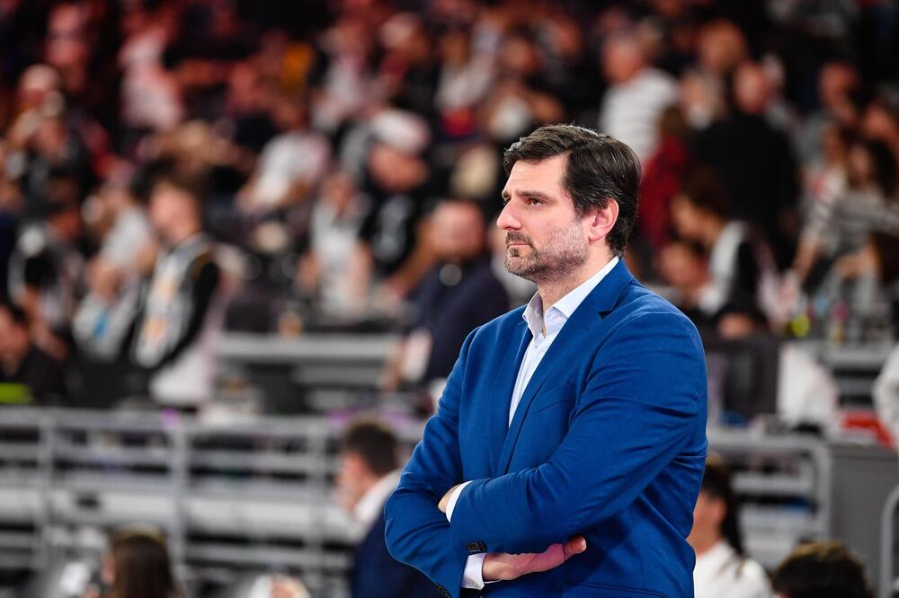 Petar Božić iznenadio sve: Napustio London i otišao u Japan!