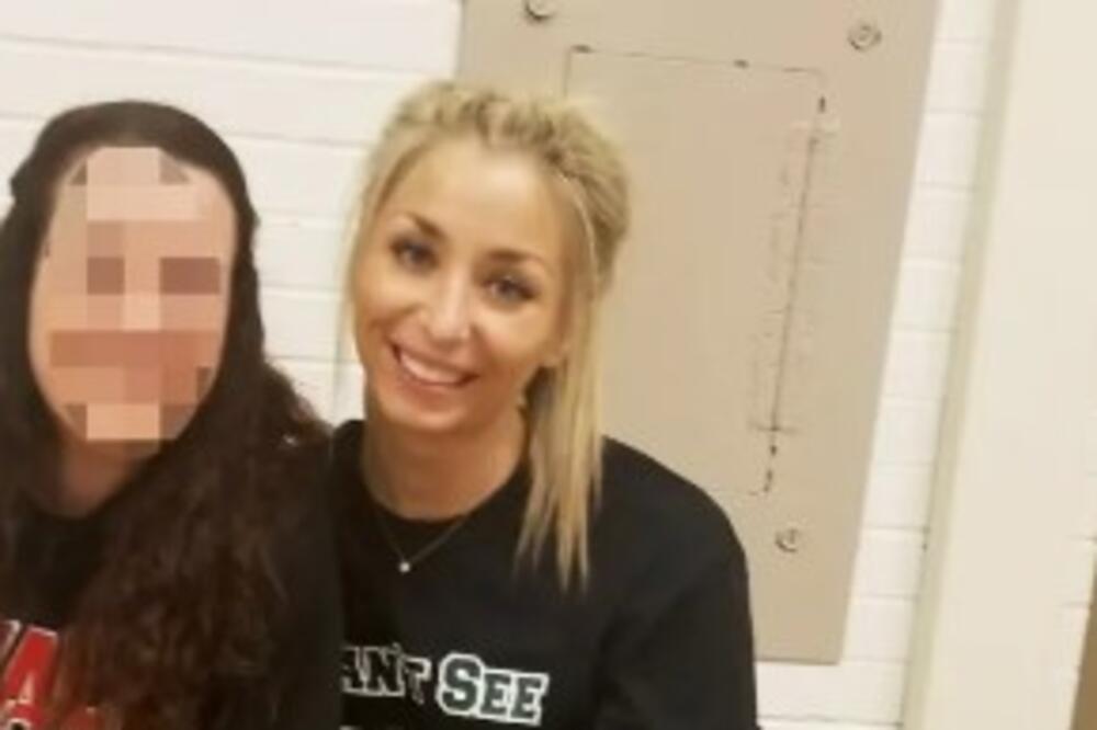 POHOTNA NASTAVNICA SPAVALA SA UČENIKOM, ODNOSE IMALI U KOLIMA: Slala mu golišave fotke, a onda se saznalo da...