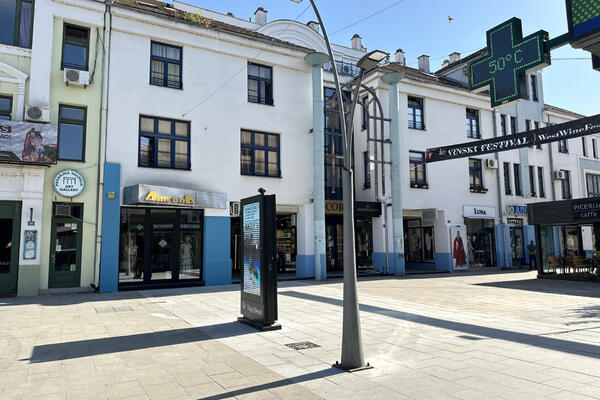 Pogledajte koliko stepeni je izmereno u centru Čačka! Na ovoj temperaturi i asfalt se topi, PAKAO NA ZEMLJI (FOTO)