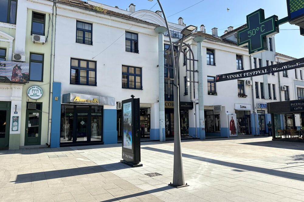 Pogledajte koliko stepeni je izmereno u centru Čačka! Na ovoj temperaturi i asfalt se topi, PAKAO NA ZEMLJI (FOTO)