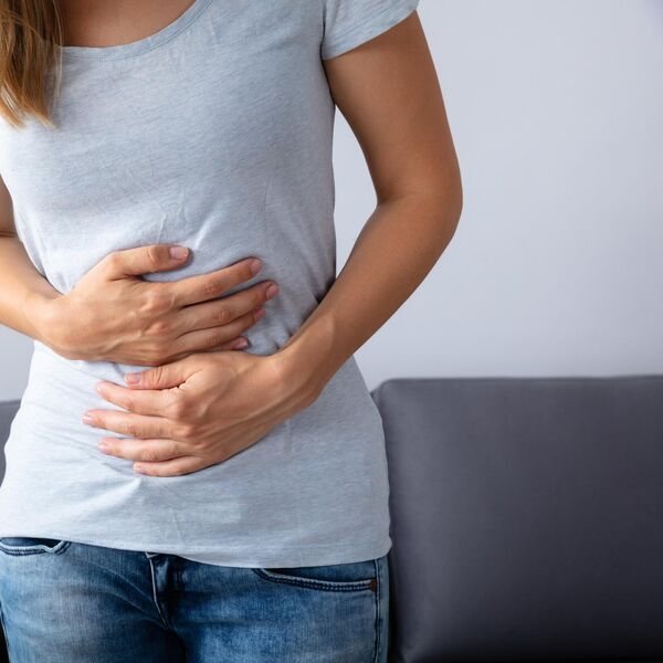 Lekar dao važno upozorenje: Nikako ovo ne uzimajte ako vas boli želudac, godinama smo to pogrešno radili baš svi