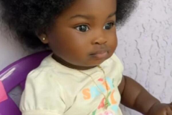 SVI SU MISLILI DA JE LUTKA, A ONDA JE URADILA OVO: Izgleda kao da je izašla iz kutije, ljudi ne veruju šta gledaju