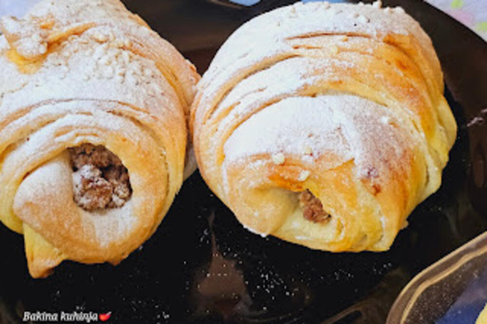 Savršene kiflice, a ostaju mekane i do 5 dana: Ubacite ovo u testo kako bi ostale sočne dugo dugo vremena