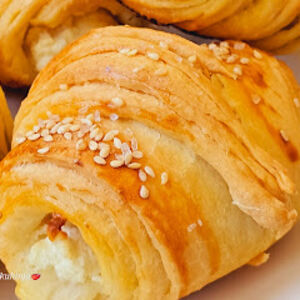 Kada probate starinski sastojak ulje vam više neće pasti na pamet: Kiflice će biti danima sveže, majstorski trik