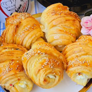 Trikovi za mekane kiflice sa zlatnom koricom: Jedan pleh biće malo, tamaniće ih i deca i odrasli, ovo je ključno