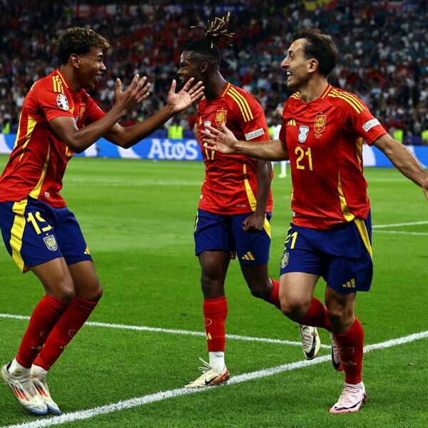 Heroj Španije je u zavičaju izdajnik (FOTO)