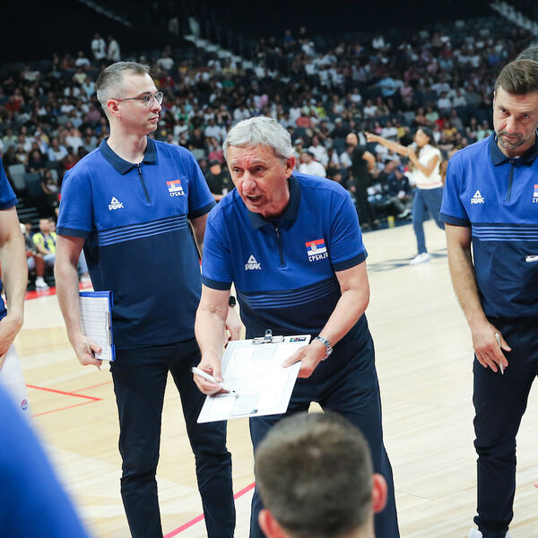 Pešić podgrejao atmosferu pred meč sa Amerima!