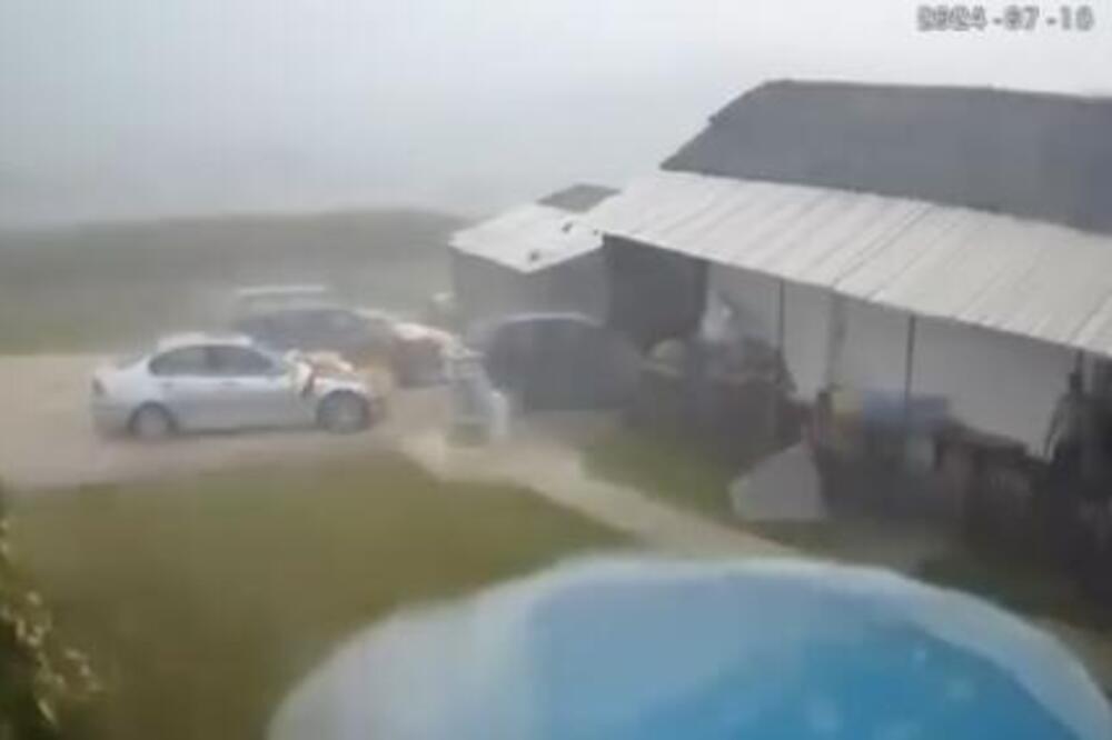 Jako nevreme pogodilo ovaj grad u Srbiji: Oglasio se RHMZ, evo gde se očekuje haos (VIDEO)