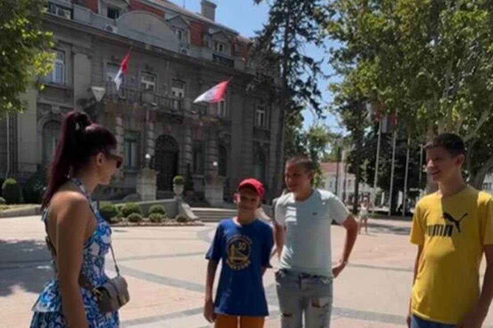 Tri dečaka iz Niša pokrenula svoj biznis i oduševili narod: Svi kupuju njihovu limunadu, posao cveta (VIDEO)