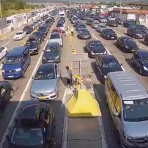 U AUTOBUSU KOJI JE IZ BEOGRADA KRENUO ZA BUGARSKU NAĐENA VELIKA KOLIČINA ZABRANJENE ROBE! Otkriven pravi ŠOK!