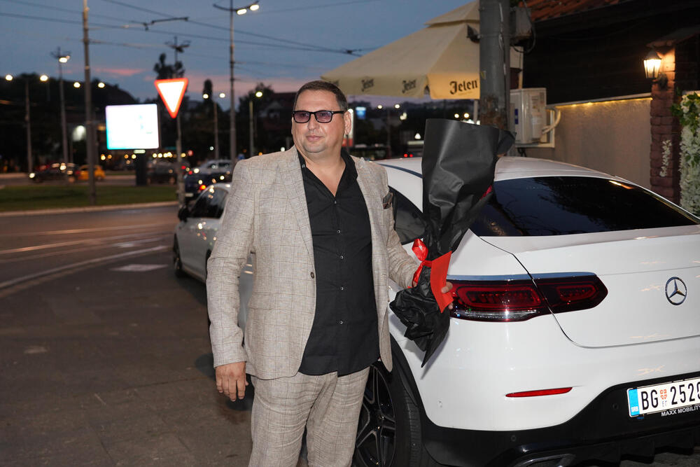 "NADRLJAO JE!" TEK ŠTO SE OPERISAO, ZAVRŠIO NA OVOM MESTU! Evo šta je sa ocem Maje Marinković!