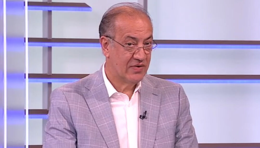 Dr Dragan Simić