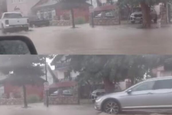 Automobili se jedva kreću, reka se napravila na ulicama: Kiša izazvala haos i u ovom delu zemlje (VIDEO)