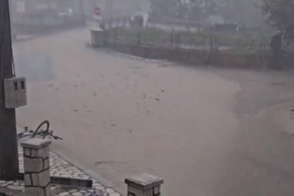 Strašno nevreme: Bileća potopljena! (VIDEO)