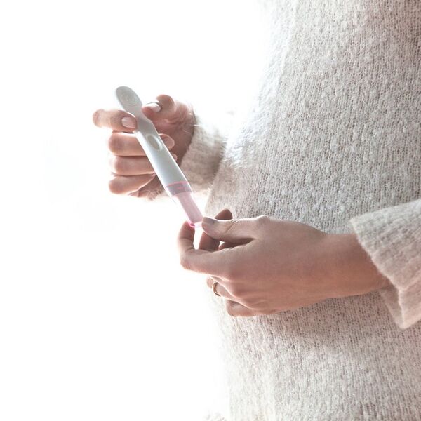 Neverovatna priča iz komšiluka: Porodila se u garaži, a evo kako je reagovao njen suprug kada je sve počelo