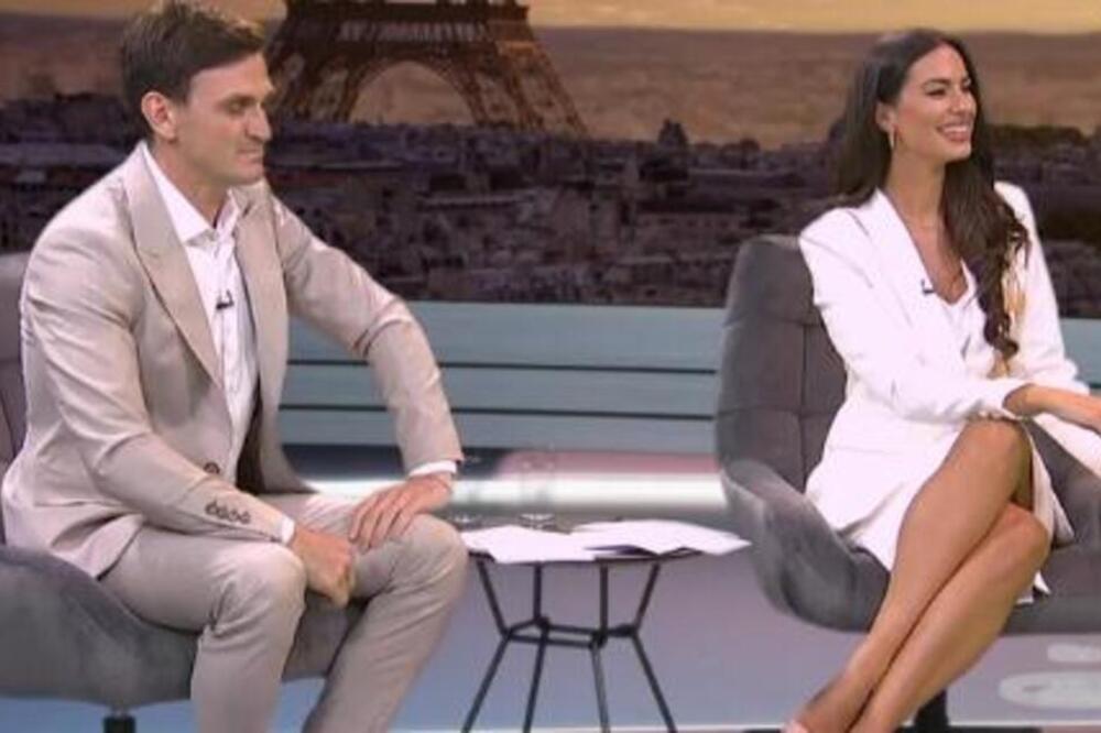 I RTS bi otišao u privatnike kad se Kosjerina skine! Voditeljka golišava kida, ni Dnevnik se ne gleda kao ova fotka