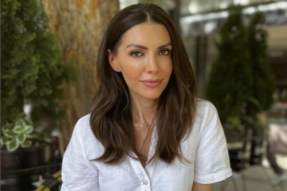 Krv nije voda! Voditeljku RTS obožavate, a kad joj vidite sestru neće vam biti svejedno - ne zna se koja je lepša