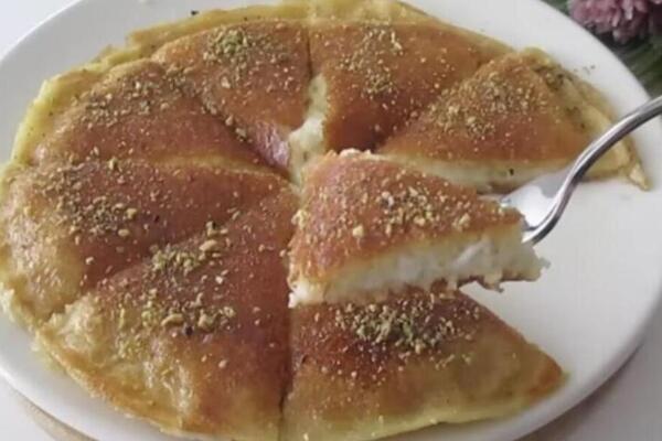 Jednostavan turski kolač iz tiganja: Poslastica kojoj niko ne može odoleti, a sprema se za tili čas