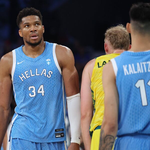 Adetokumbo žestoko udario saigrača iz Grčke u glavu: Svi u šoku!