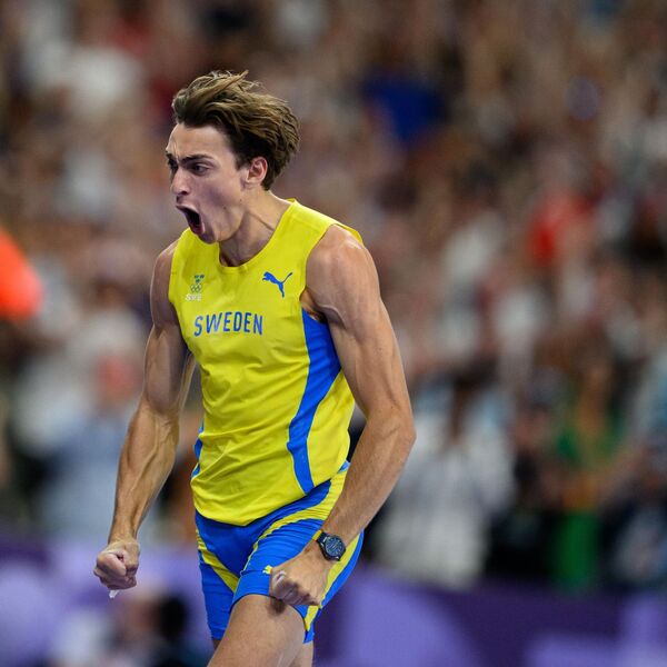 Šta radi ovaj čovek? Čudesni Armand Duplantis osvojio zlato i ponovo oborio svetski rekord!