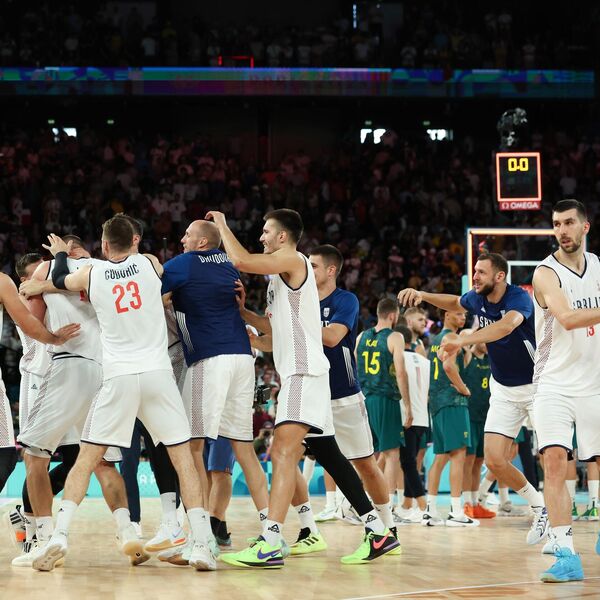 Trenutak za pamćenje: Našim košarkašima uručena bronzana medalja!