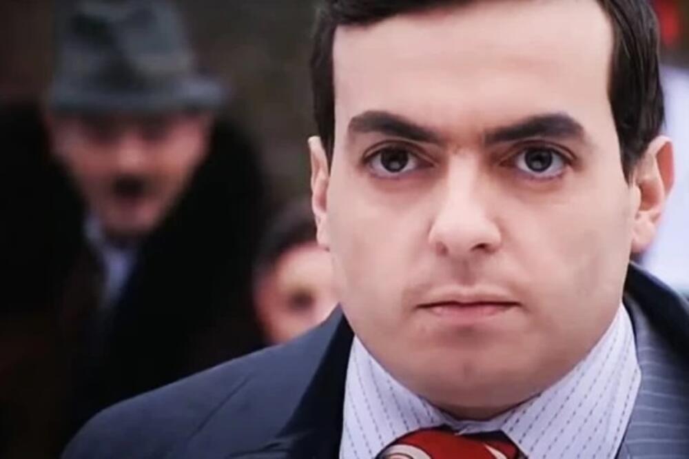 Da li je ovo stvarno on? Sin Dragan promenio lični opis, nema šanse da ga narod prepozna: Godine učinile svoje...