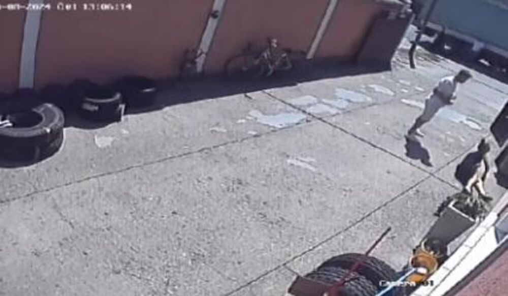 Trenutak kada je Adriana pala