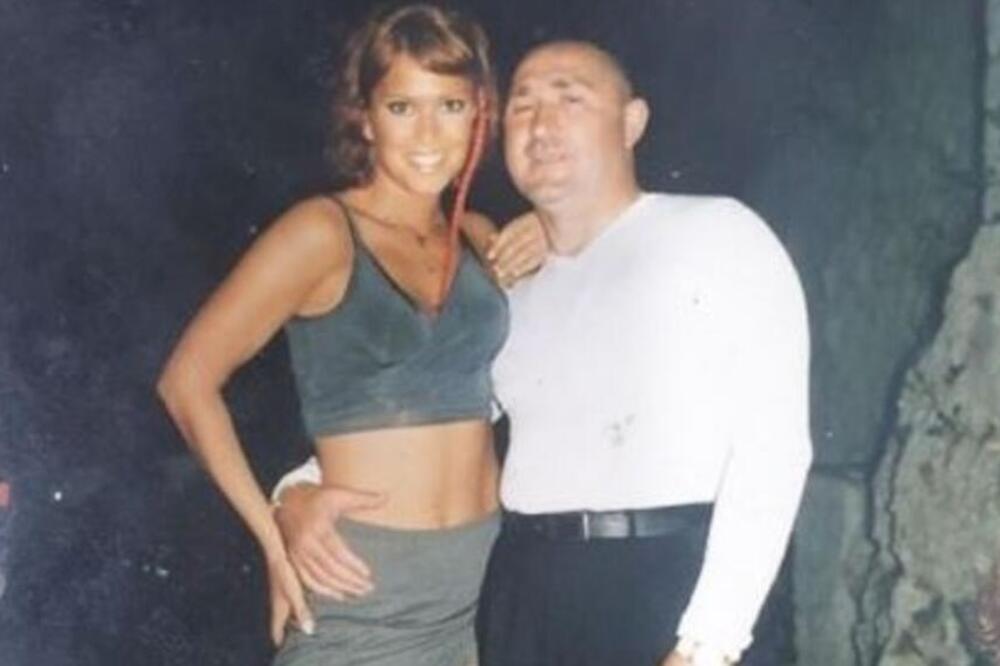 "Majci rekao da ima posla, a ustvari...." Razotkrivena afera Ksenije Pajčin i ovog Crnogorca? Izneti šok detalji