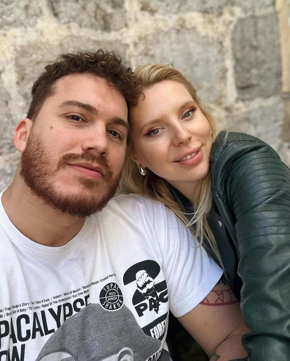 Srbska vplivnica Jelena Nikolić in vaterpolist Nemanja Vico dobila drugega otroka