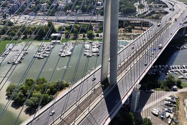 Ako vozite na ovaj način preko Mosta na Adi, presretači će vam odmah doći glave: Može da vam stigne paprena kazna!