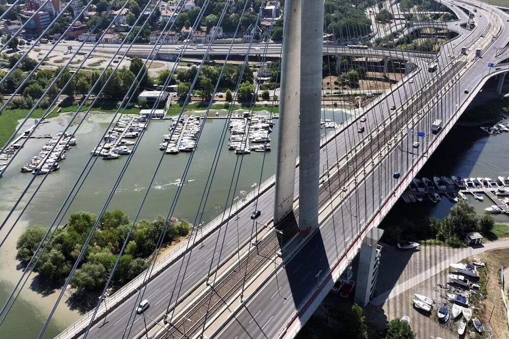 Ako vozite na ovaj način preko Mosta na Adi, presretači će vam odmah doći glave: Može da vam stigne paprena kazna!