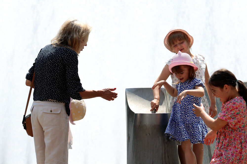 Danas će biti neizdrživo! RHMZ izdao upozorenje zbog PAKLENIH VRUĆINA - temperatura skoro 40 STEPENI