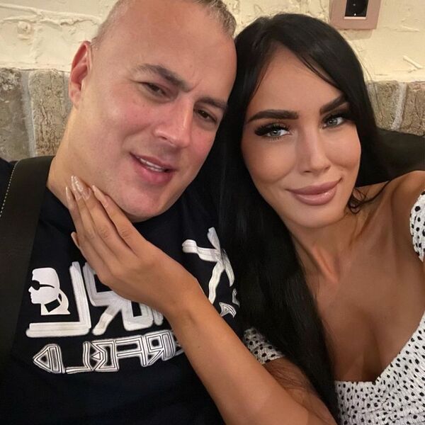 KAKO SE OBOGATIO PECA VIJAGRA? Starleta troši njegove PARE do mile volja, a nikome nije jasno ODAKLE, sad isplivalo