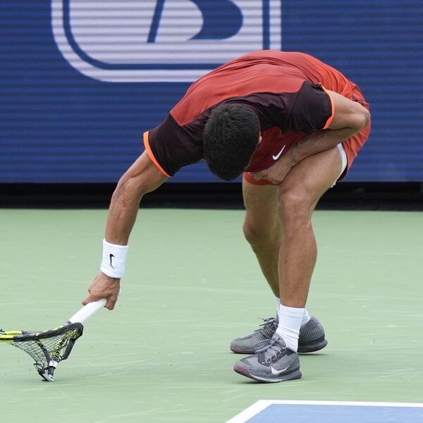 "ZA TO SI TI KRIV, A JA ĆU MORATI DA PLATIM": Alkaraz urlao na sudiju, besan kao ris, nije znao gde udara! (VIDEO)