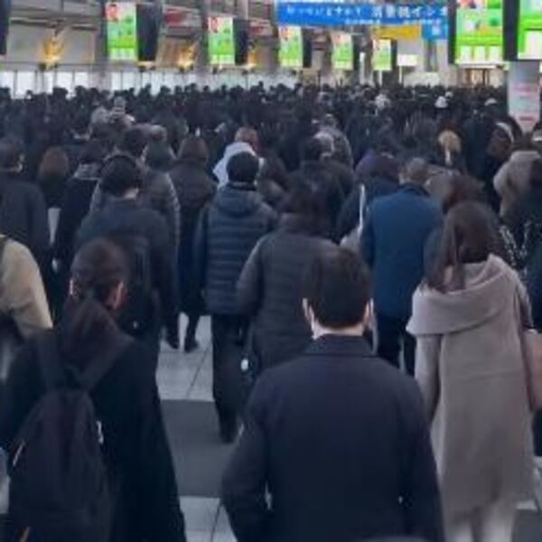 Snimak na kom Japanci ujutru idu na posao srušio je ljude: Najjezivija stvar koju ste do sada videli, svi su u šoku