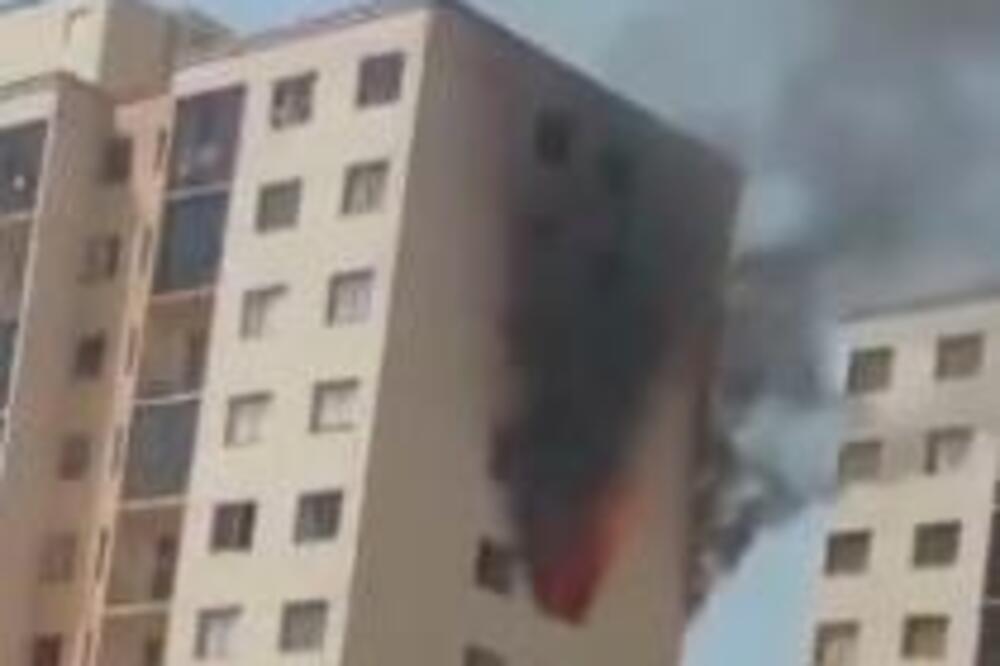 Par skočio sa 7. sprata sa bebom u naručju: Bežali od vatre koja je kuljala u stanu, pa zajedno otišli u smrt!