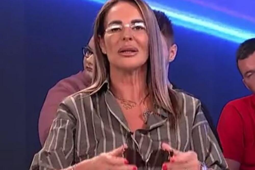 Detonacija! Lažna kuma se izlanula, pa otkrila NOVO IME! Kad čujete ko dolazi na Pink, pašćete na leđa