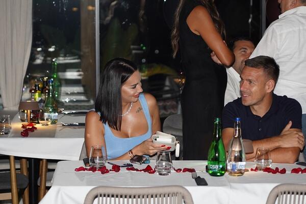 Stani, stani, stani... U kakvom je odnosu Kaća Grujić sa svekrvom? 4 godine braka sa Gobeljićem, a sad se SAZNALO