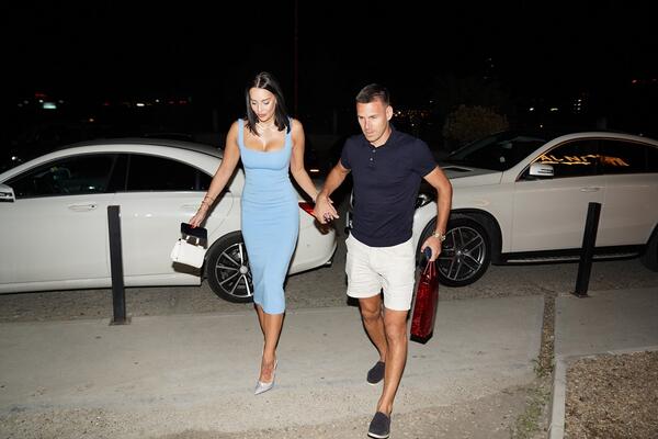 ŠTA SE ZAPRAVO DEŠAVA IZA ZATVORENIH VRATA DOMA KAĆE I GOBELJE? Mora da postoji NEKI RED - ona više neće da ĆUTI