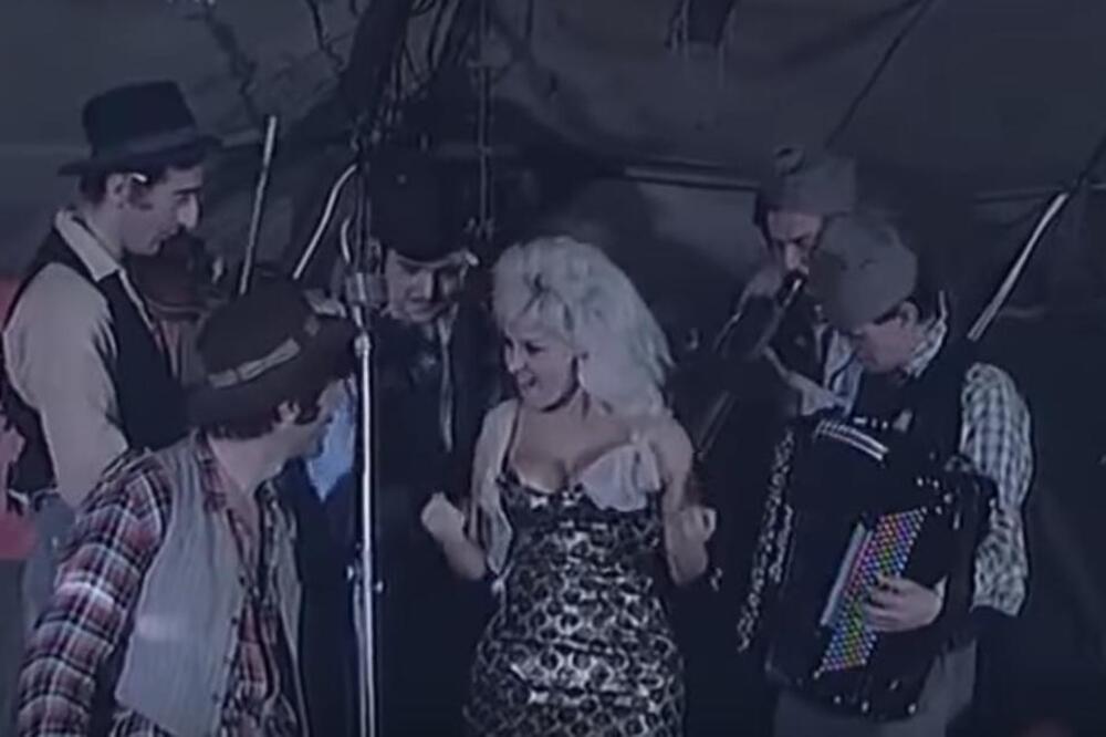 Ova beogradska lepotica je prva starleta u Srbiji! Bila je seks simbol Juge, fatalna plavuša obarala s nogu