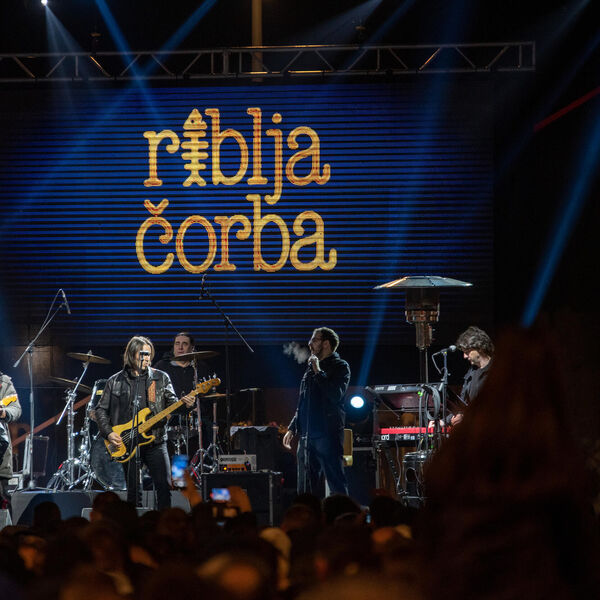Uz ove pesme rasle su generacije, ispisali su muzičku istoriju: Koja je vama omiljena numera grupe Riblja čorba?