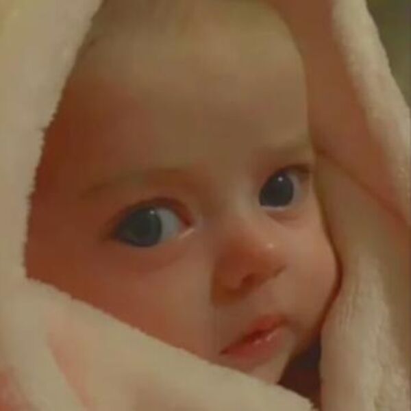 "MISLILA SAM DA IMA VELIKE OČI JER JE TEK ROĐENA" Šok se desio kad je rasla, kada pogledate njeno lice zaledićete