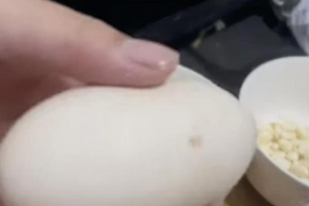 Ovo najlakše skida pečat sa belih jaja! Za ovo malo ko zna, a ne košta ni dinara