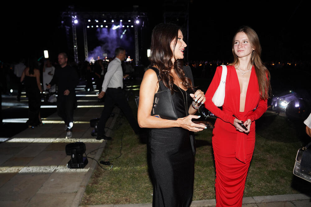 DOSTA JOJ JE SVEGA! Sneki Dakić pauzira od posla - voditeljka donela BITNU ODLUKU, evo gde ćemo je sad GLEDATI