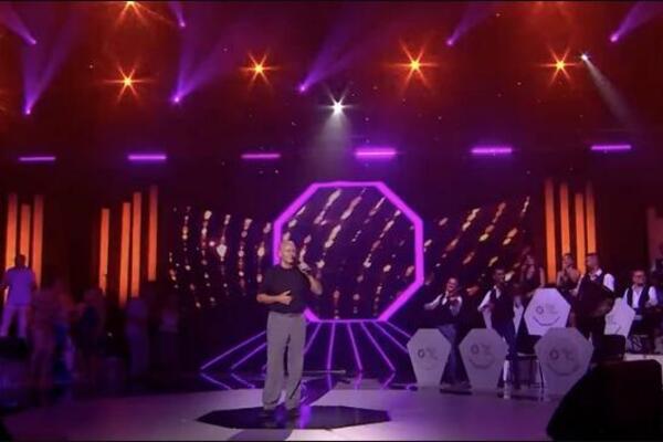 Srpski pevač izneo intimnu stvar o svojoj ženi, svi zanemeli: Da li je moguće da je priznao da radi ovo u krevetu?!