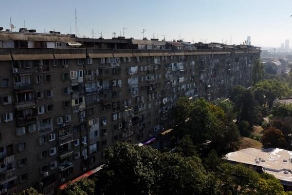 Muž mi je preminuo, sad mi došla njegova ćerka iz prvog braka: Evo kako se rešava klasična imovinska drama u Srbiji