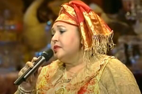 ZBOG TESTAMENTA ESME REDŽEPOVE OSTALI SU ŠOKIRANI! Propala vila nije pripala MNOGOBROJNOJ DECI već...