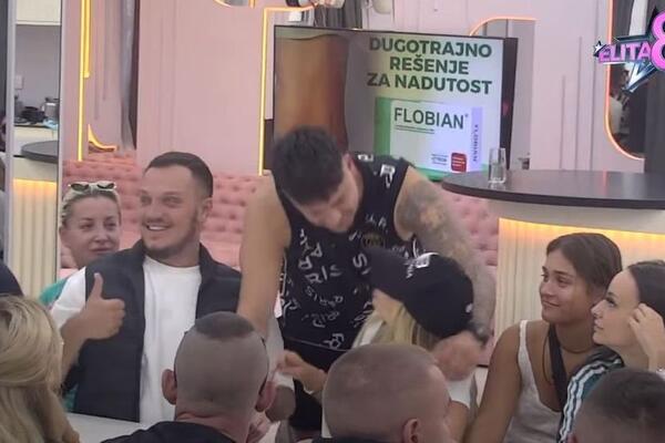 Terza pred svima ljubi Sofiju: Sve oči bile su uprte u njih, a onda je ovo izjavio