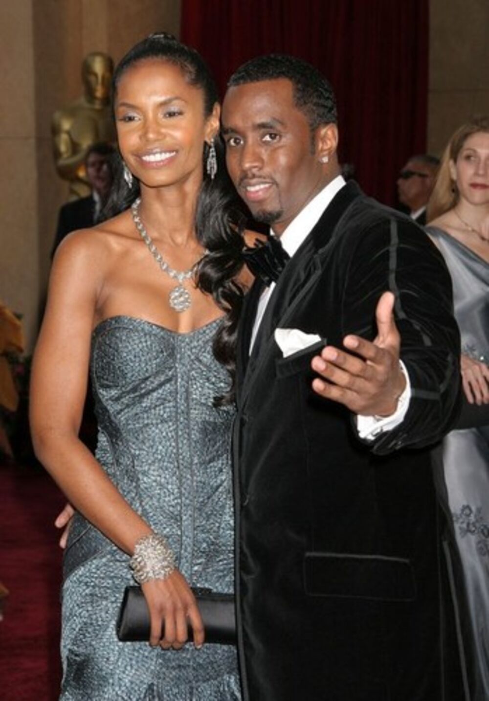 Da li ju je Dedi zlostavljao?